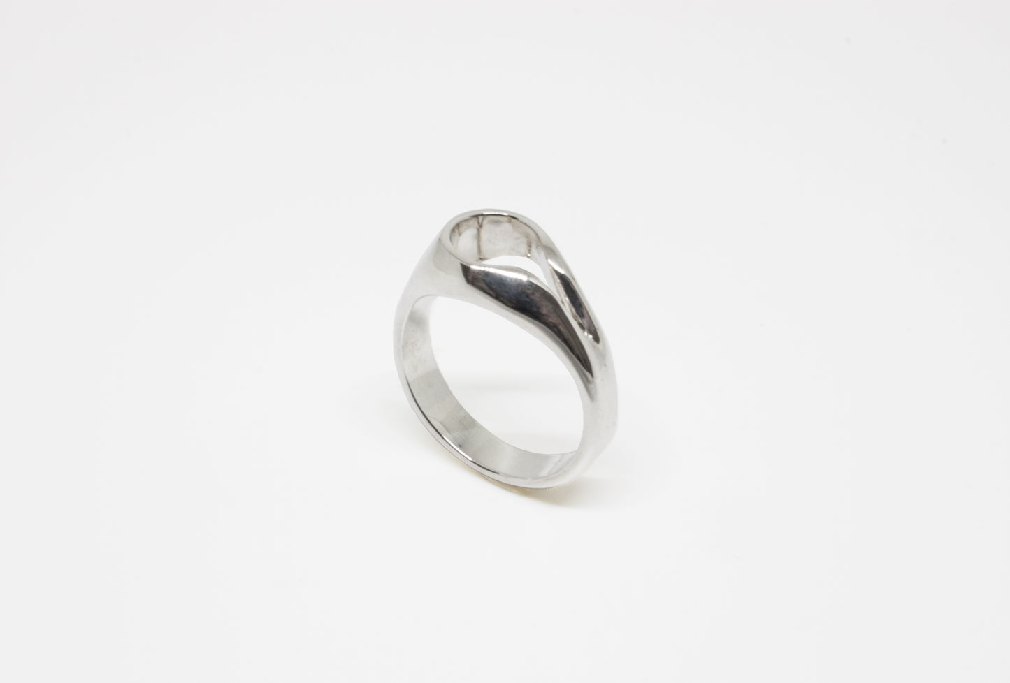 Mini Loop Ring