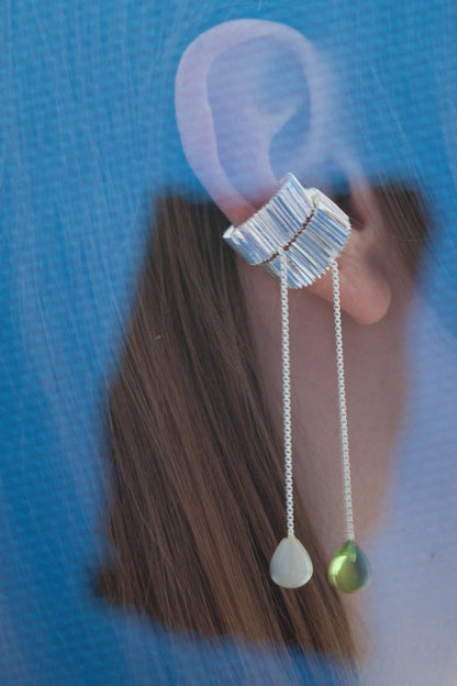 Hand-carved earcuff with gemstone, unique piece by Minou Lejeune