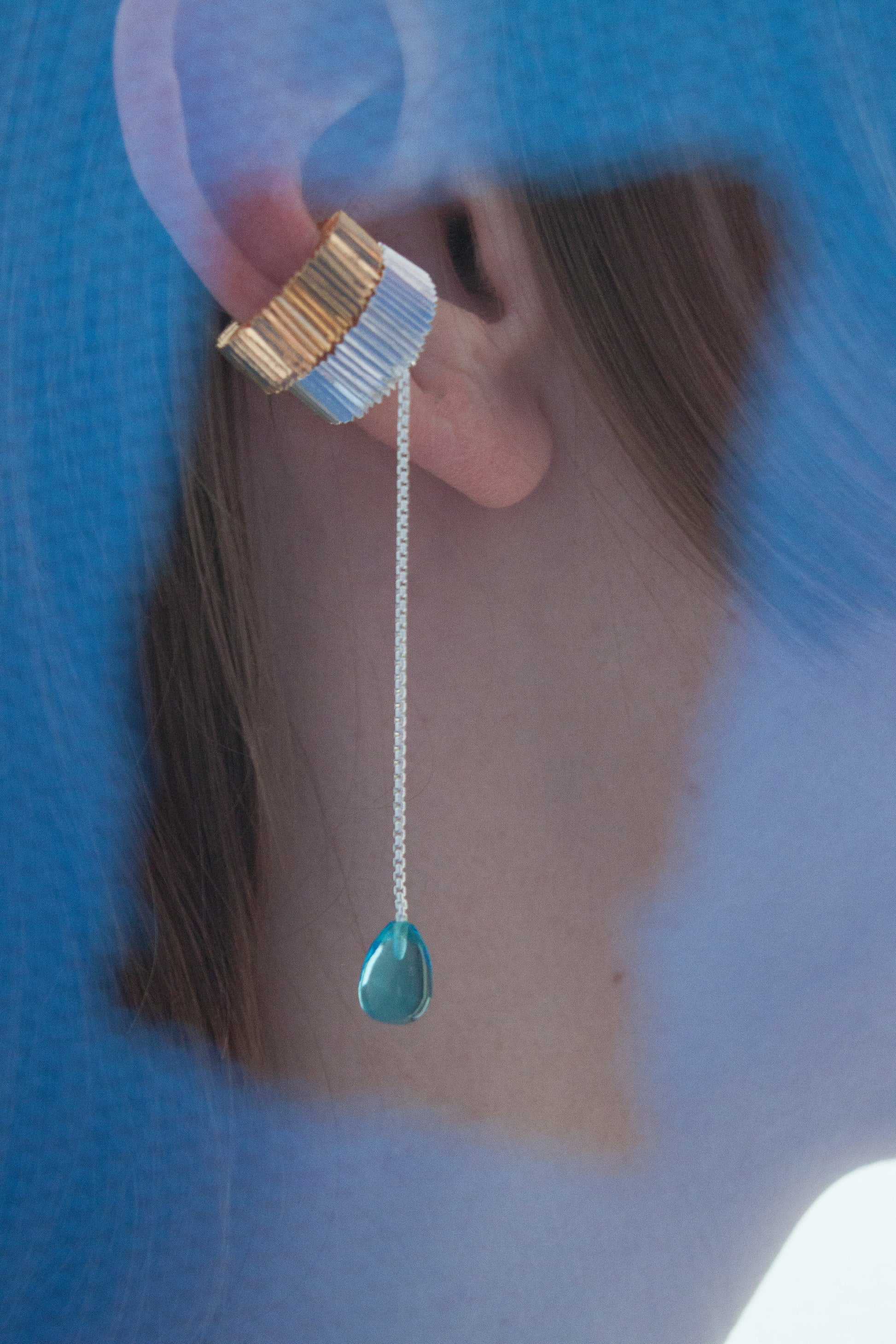 Hand-carved earcuff with gemstone, unique piece by Minou Lejeune