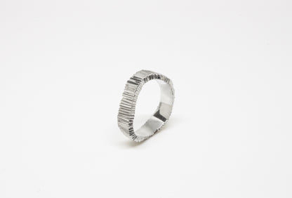 Irregular Carved Ring in 925 silver, hand-carved and unique piece by Minou Lejeune