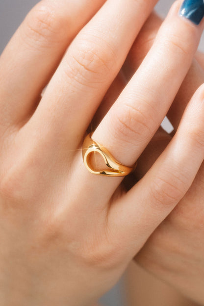 Mini Loop Ring